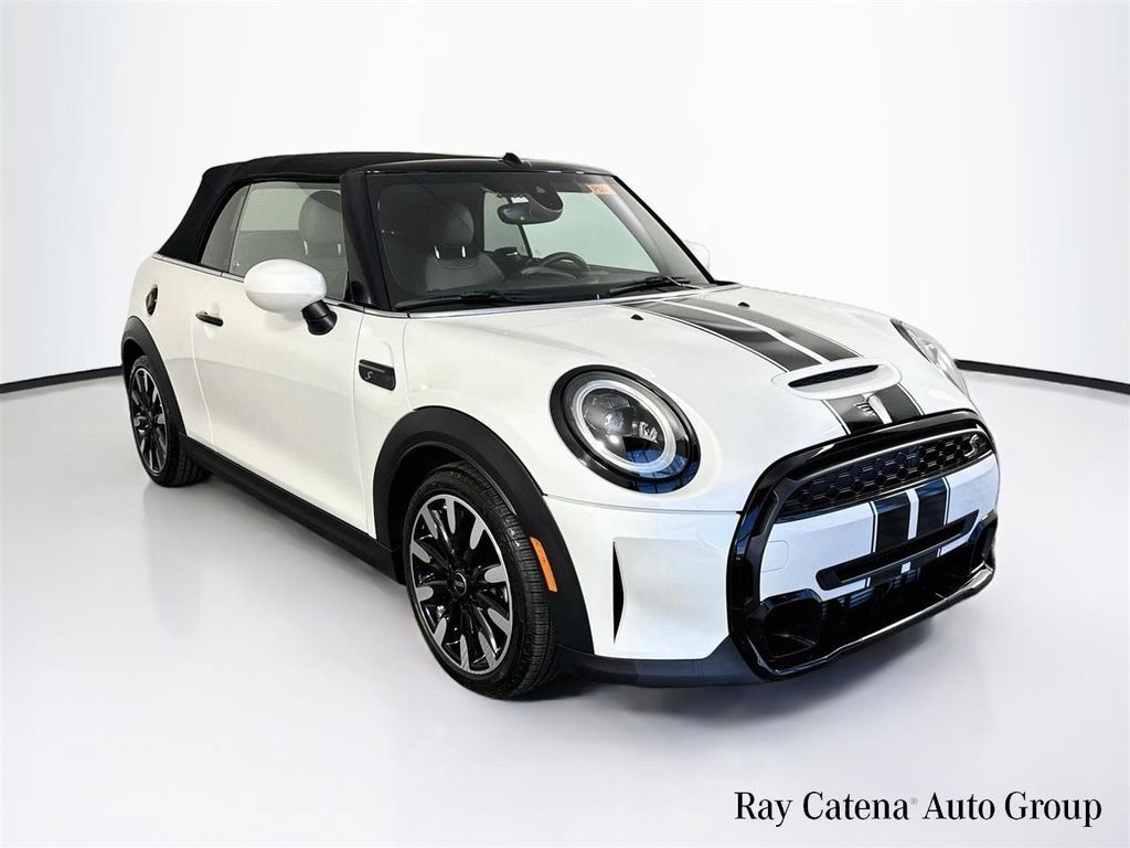 Used 2024 MINI Cooper S FWD image 1