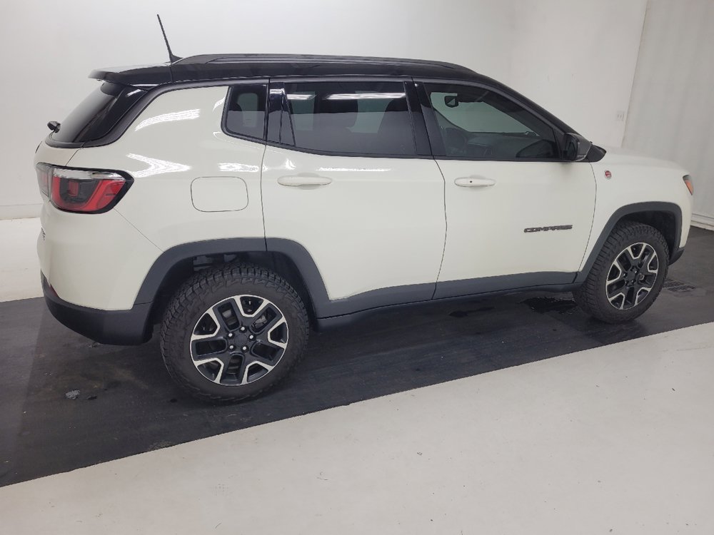 Used 2019 Jeep Compass Trailhawk w/ Leather Interior Group AWD/4WD image 10
