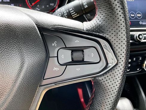 Used 2023 Chevrolet TrailBlazer RS w/ Sun and Liftgate Package image 14