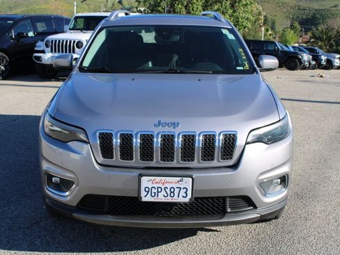 Used 2021 Jeep Cherokee Limited image 2
