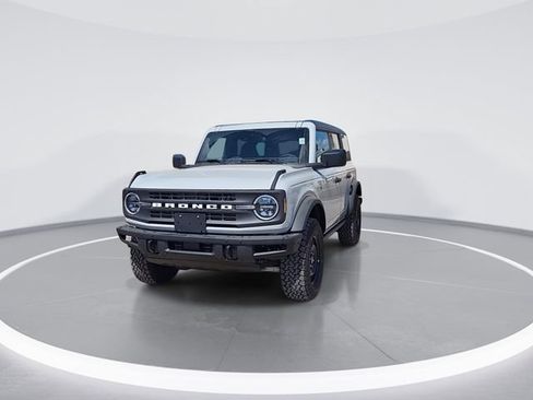 New 2026 Ford Bronco Big Bend w/ Black Diamond Package AWD/4WD image 3