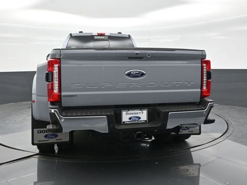 Used 2026 Ford F350 Lariat w/ Chrome Package image 18