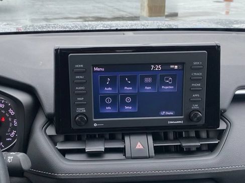 Used 2022 Toyota RAV4 XLE w/ XLE Grade Weather Package AWD/4WD image 16
