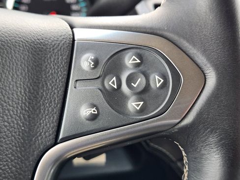 Used 2016 Chevrolet Suburban LT RWD image 23