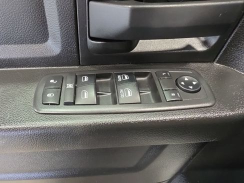 Used 2019 RAM 1500 Express w/ Express Value Package AWD/4WD image 16