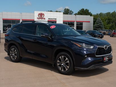 Used 2022 Toyota Highlander XLE