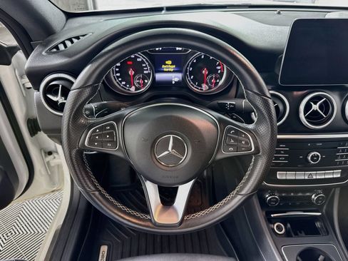 Used 2018 Mercedes-Benz CLA 250 4MATIC image 15