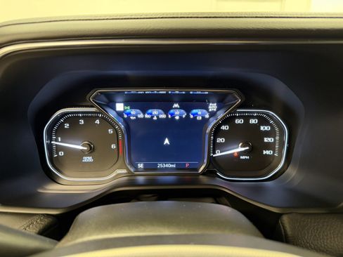 Used 2021 GMC Yukon XL Denali image 17