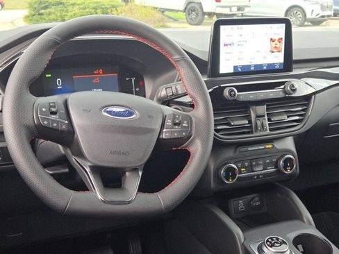 New 2025 Ford Escape ST-Line w/ Equipment Group 301A image 17
