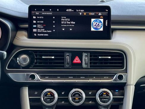 Used 2022 Genesis G70 3.3T w/ Sport Advanced Package image 31