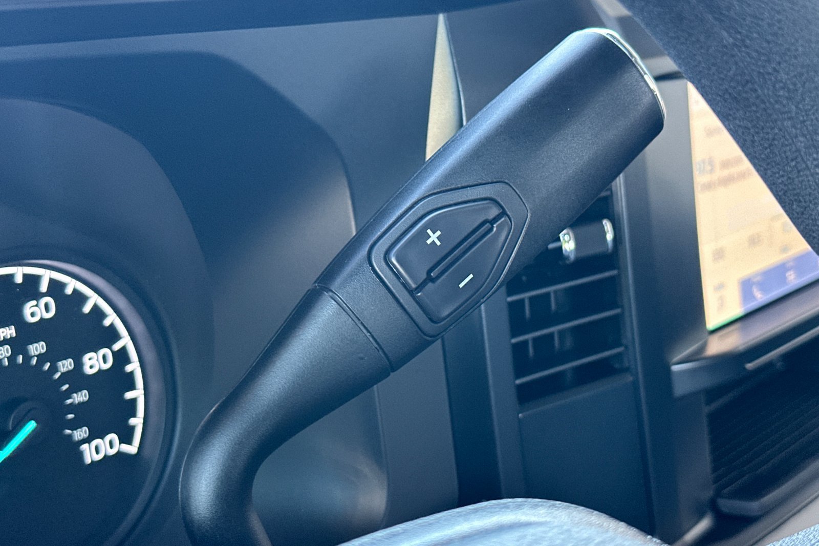 New 2026 Ford F250 XL w/ 360-Degree Camera Package RWD image 20