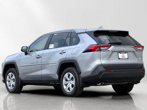 New 2025 Toyota RAV4 LE image 5