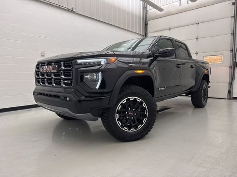 New 2026 GMC Canyon AT4 w/ Technology Plus Package AWD/4WD image 3