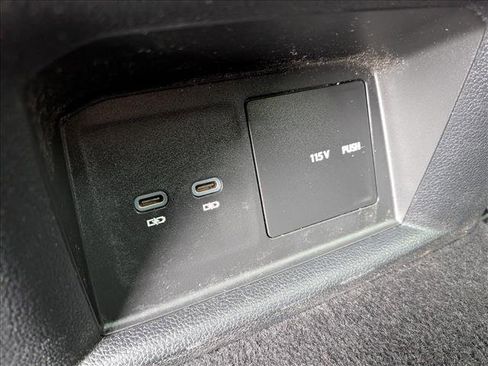 Certified 2023 Volkswagen Atlas SEL AWD/4WD image 28