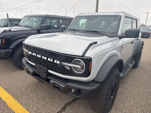 New 2026 Ford Bronco Badlands image 17