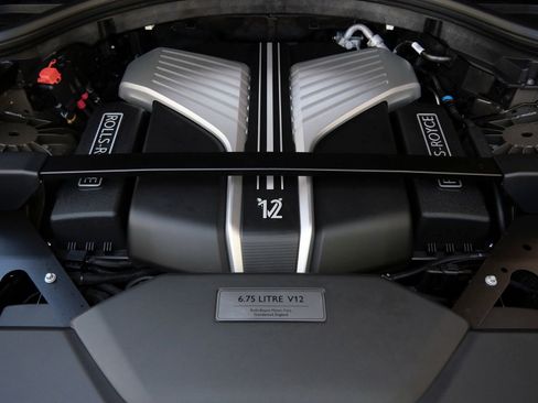 New 2026 Rolls-Royce Cullinan AWD/4WD image 31
