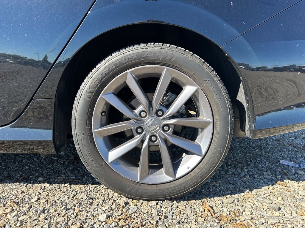 Used 2019 Honda Civic EX image 6