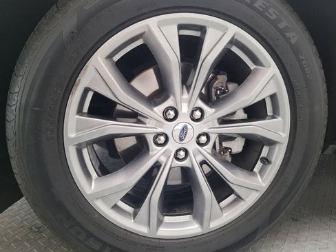 Used 2021 Ford Explorer Limited w/ Equipment Group 301A RWD image 31