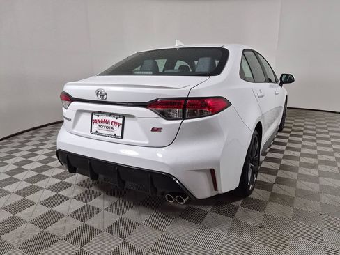 Used 2025 Toyota Corolla SE FWD image 3