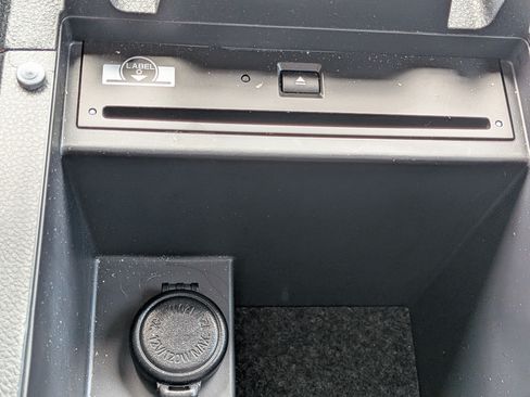 Certified 2024 Subaru Outback Touring XT AWD/4WD image 32