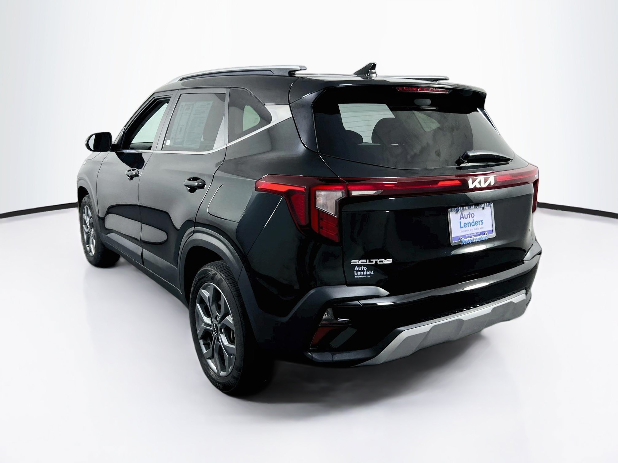Used 2024 Kia Seltos S AWD/4WD image 7