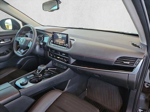 Used 2025 Nissan Rogue SV w/ Rock Creek Premium Package AWD/4WD image 21