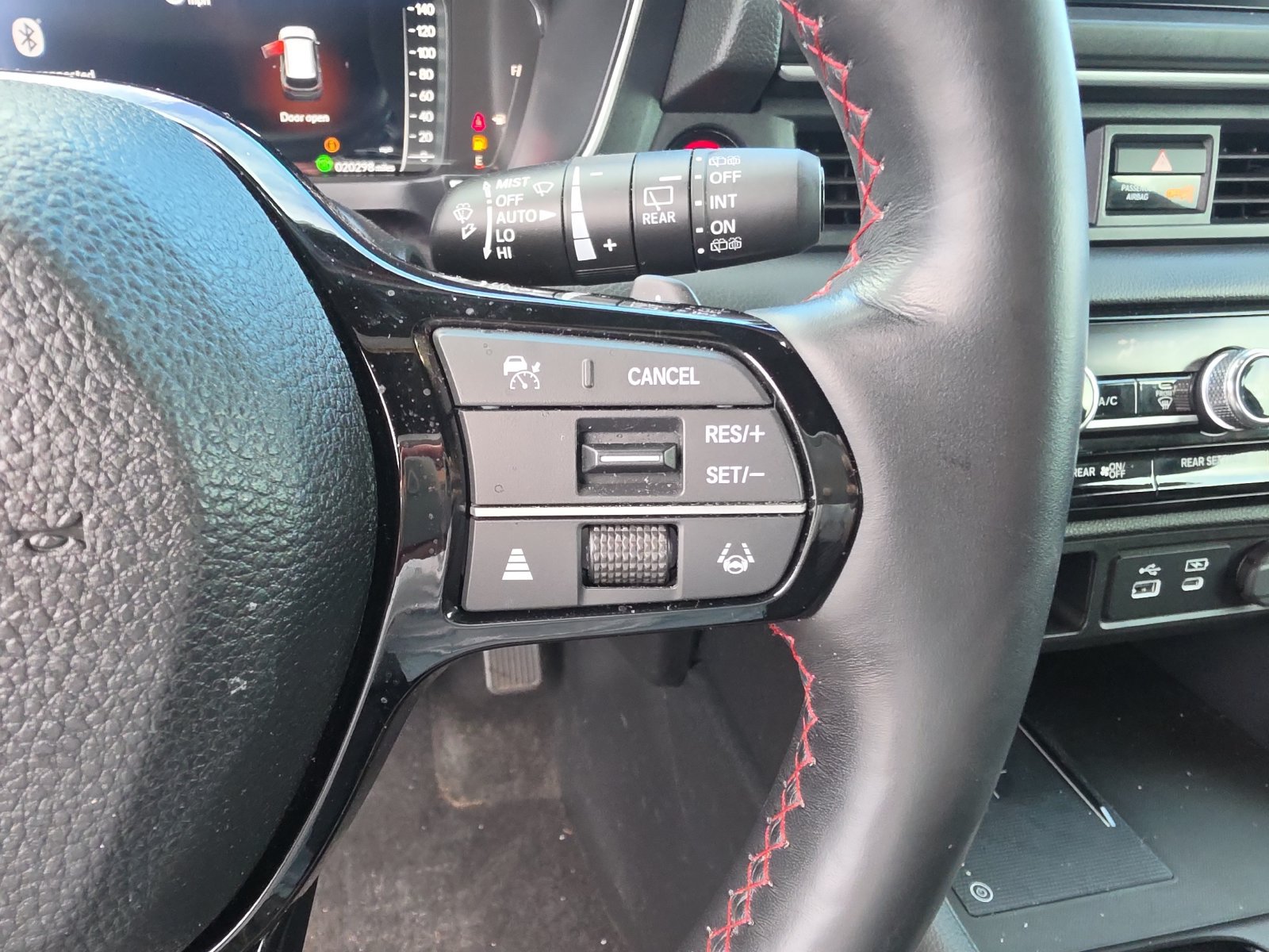 Certified 2025 Honda Pilot Black Edition image 25