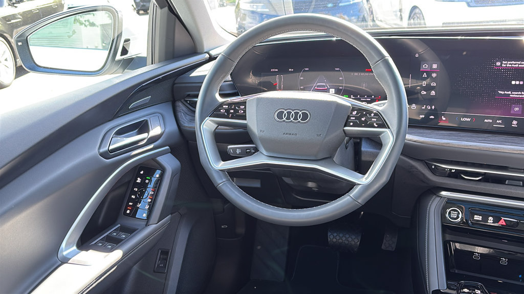 Used 2025 Audi Q5 Premium Plus AWD/4WD image 29