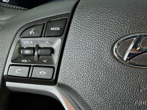 Used 2020 Hyundai Tucson SEL FWD image 11