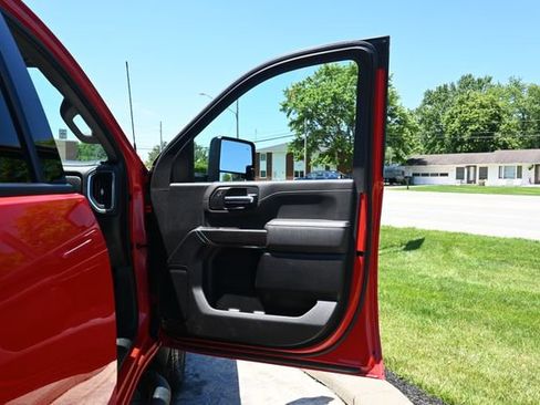 Used 2022 Chevrolet Silverado 2500 LTZ w/ LTZ Plus Package AWD/4WD image 18
