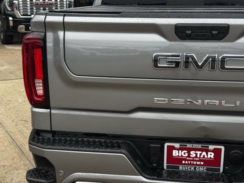 Used 2024 GMC Sierra 1500 Denali Ultimate AWD/4WD image 11