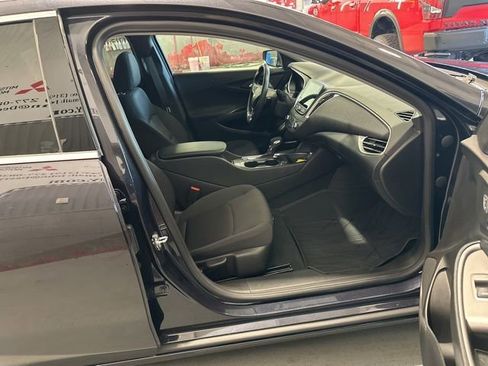 Used 2022 Chevrolet Malibu RS image 14