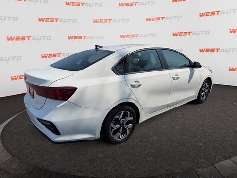 Used 2020 Kia Forte LXS FWD image 5