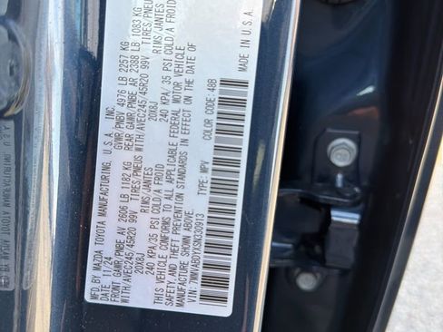 Used 2025 MAZDA CX-50 AWD 2.5 Turbo w/ Premium Pkg image 24