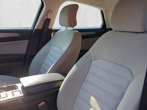 Used 2018 Ford Fusion S image 10