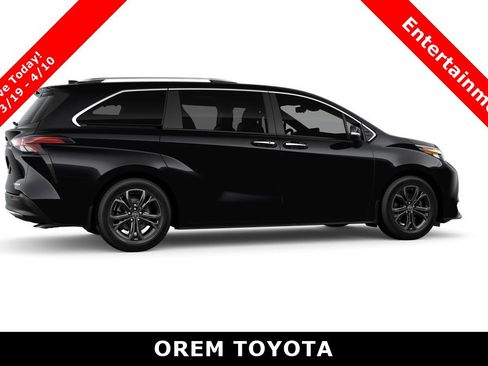 New 2026 Toyota Sienna Platinum image 11