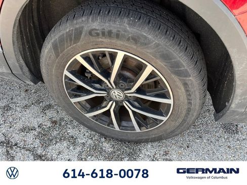 Used 2021 Volkswagen Tiguan SE FWD image 15