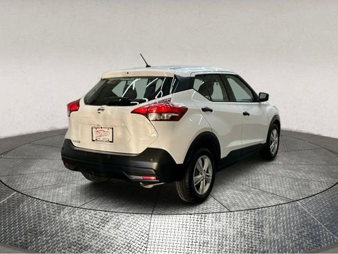 Used 2020 Nissan Kicks S image 7