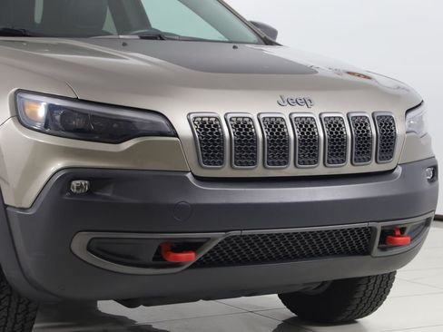 Used 2020 Jeep Cherokee Trailhawk w/ Cold Weather Group AWD/4WD image 36