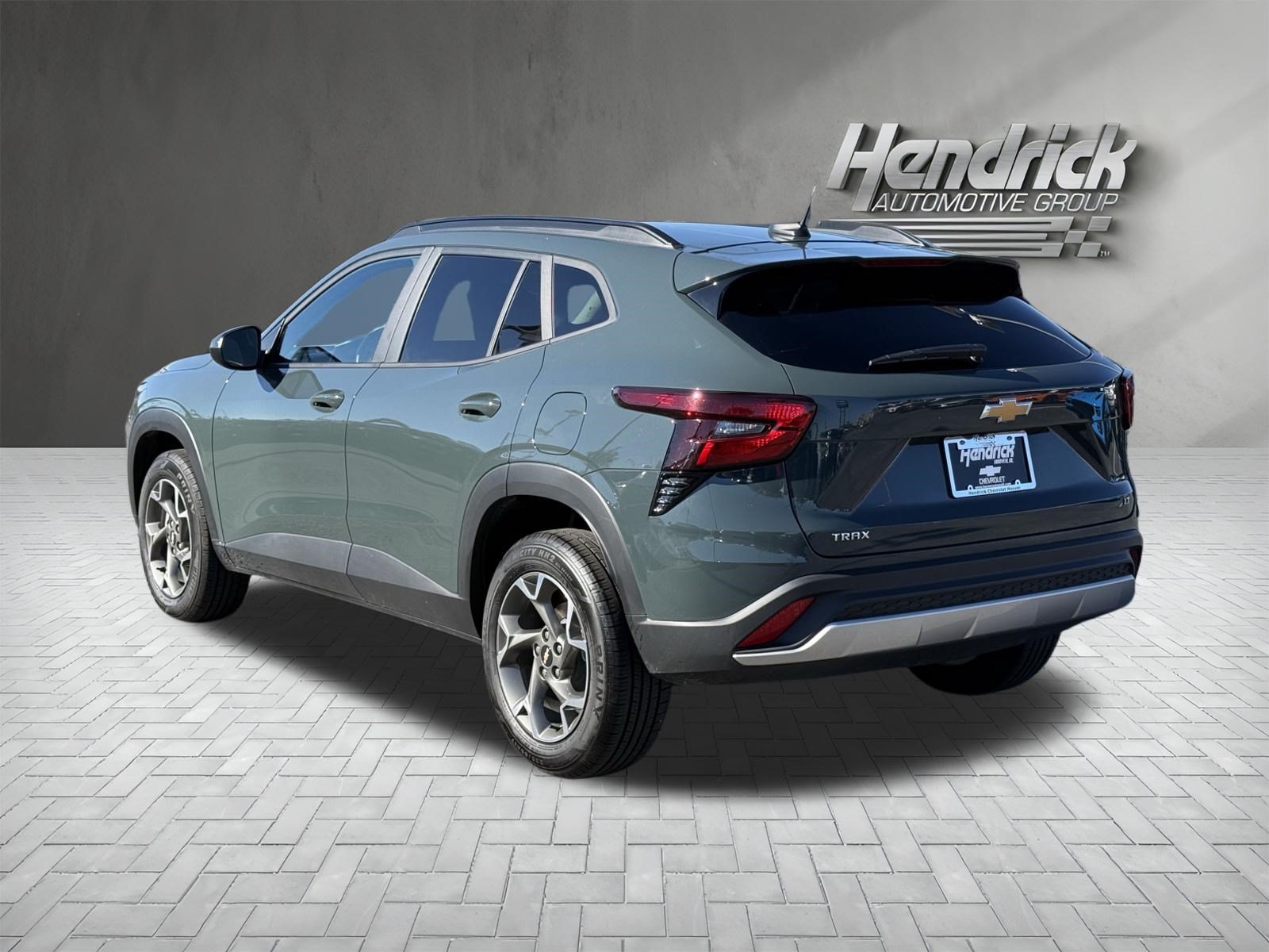 Used 2025 Chevrolet Trax LT w/ LT Convenience Package FWD image 7