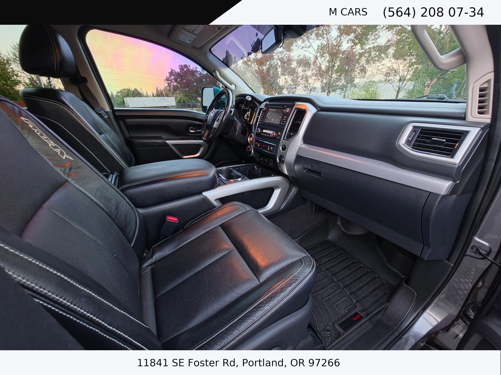 Used 2017 Nissan Titan PRO-4X w/ Pro-4x Convenience Package AWD/4WD image 12