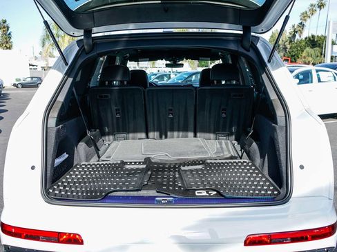 Used 2025 Audi Q7 Premium Plus w/ Premium Plus Package image 28