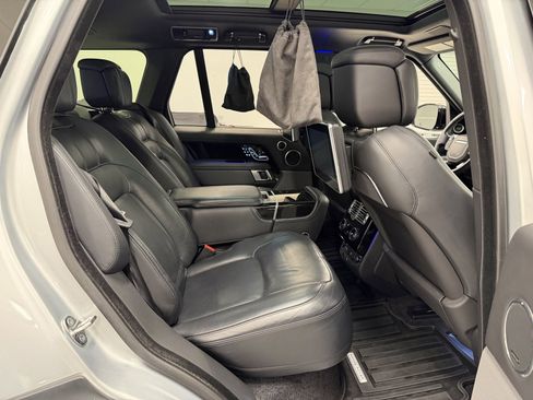 Used 2020 Land Rover Range Rover Autobiography image 57