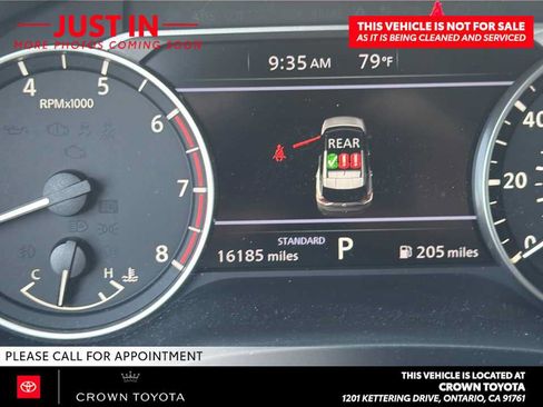 Used 2023 Nissan Rogue SV FWD image 9