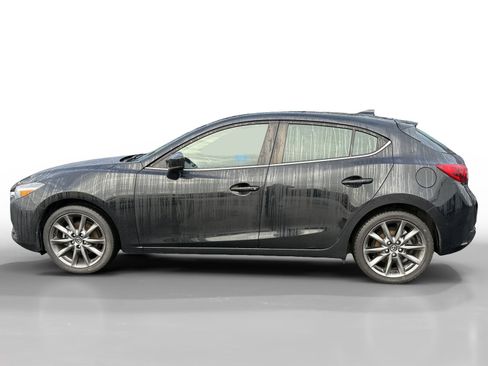 Used 2018 MAZDA MAZDA3 Grand Touring w/ Premium Equipment Package image 2