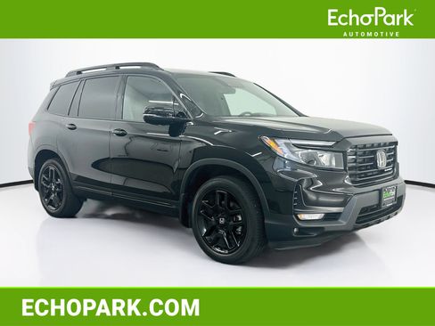 Used 2025 Honda Passport Black Edition image 1