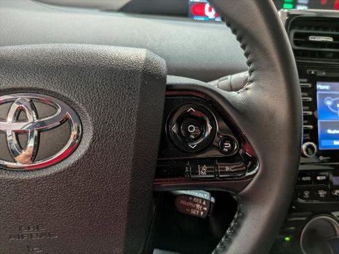 Used 2021 Toyota Prius Prime LE FWD image 16