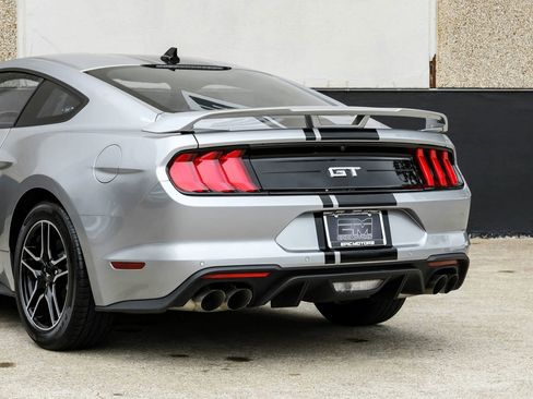 Used 2022 Ford Mustang GT RWD image 17