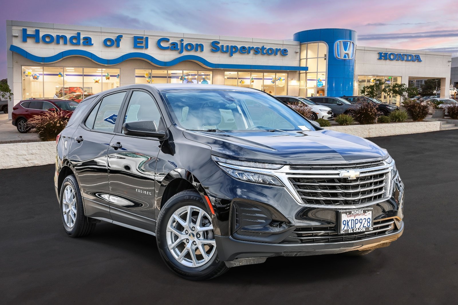Used 2024 Chevrolet Equinox LS FWD image 1