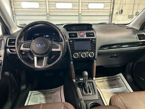 Used 2018 Subaru Forester 2.5i Touring w/ Popular Package #3B AWD/4WD image 4